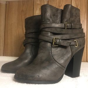 Gray Strappy Buckle Heeled Booties - Size 10
